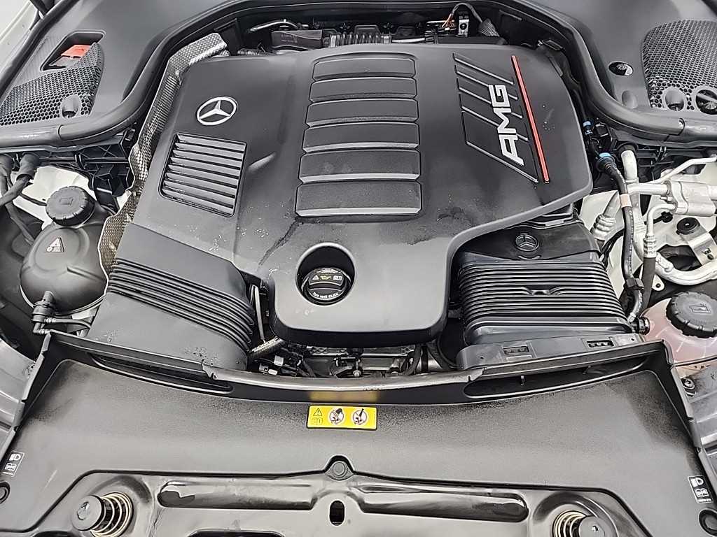Mercedes Benz AMG GT - Vista 5
