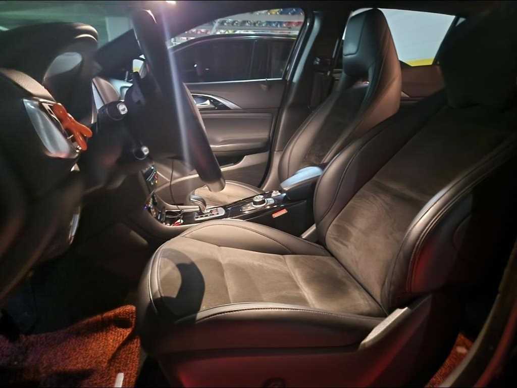 Infiniti Q - Vista 10