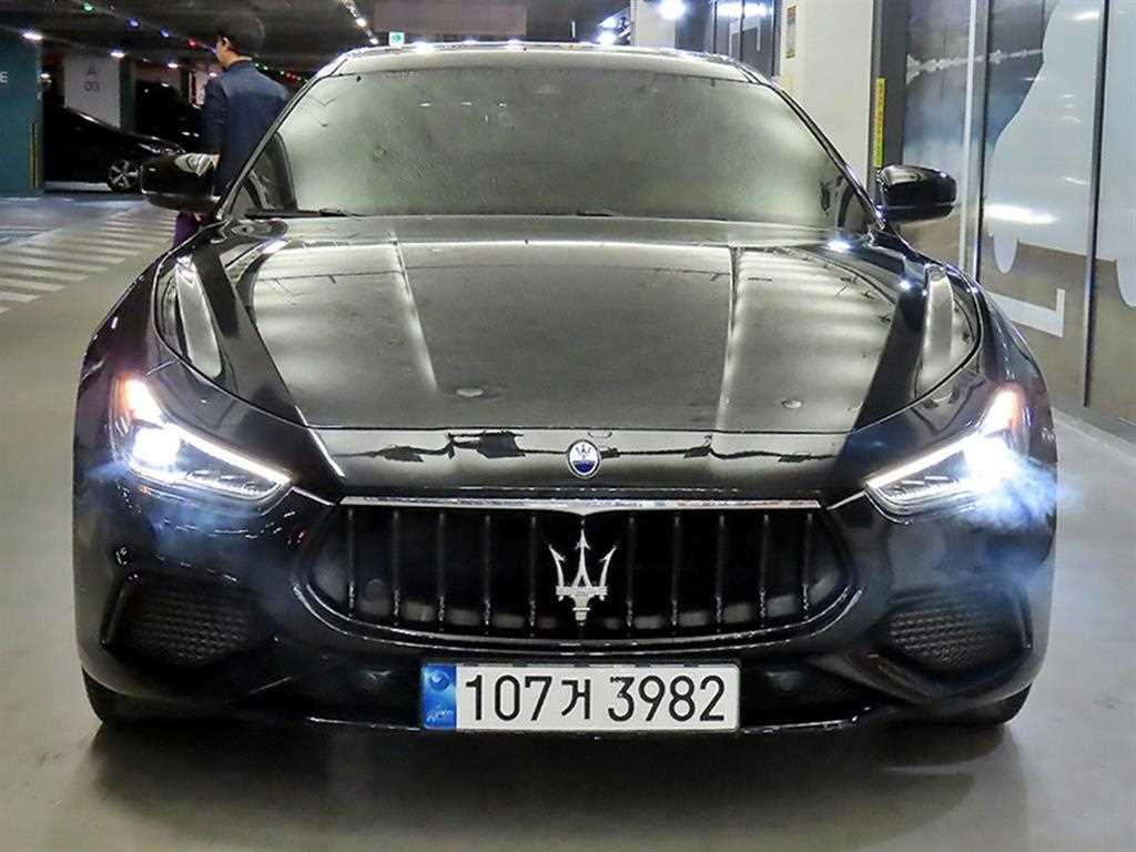 Maserati Ghibli - Vista 2