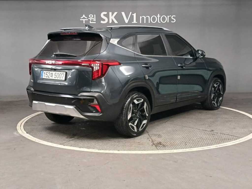 KIA Seltos - Vista 4