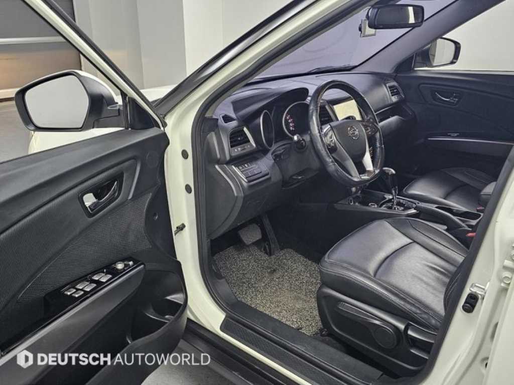 Ssangyong Tivoli - Vista 11