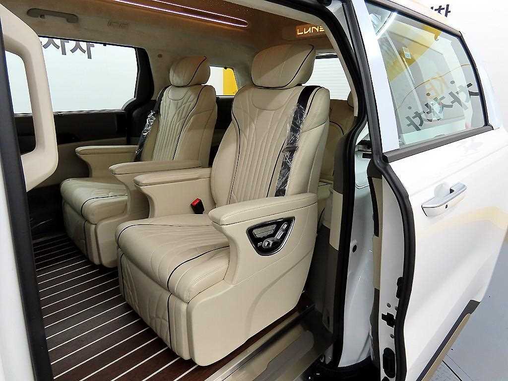 KIA Carnival - Vista 6