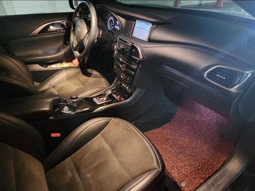 Infiniti Q - Vista 6