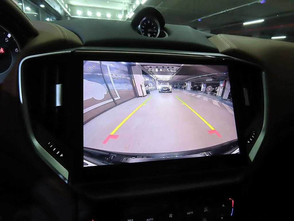 Maserati Ghibli 2022 Negro - Importación desde Corea - HF Imports Iquique - Foto 13