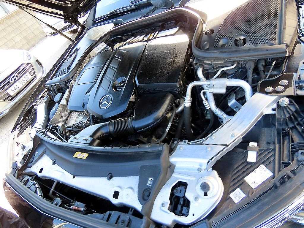 Mercedes Benz E class 2021 Negro - Importación desde Corea - HF Imports Iquique - Foto 19