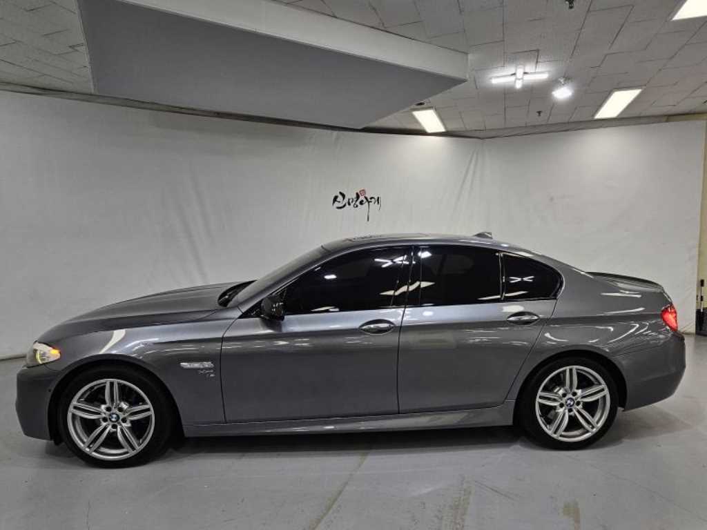 BMW 5 Series - Vista 4