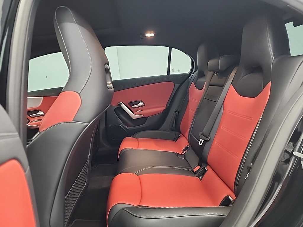 Mercedes Benz A Class - Vista 12