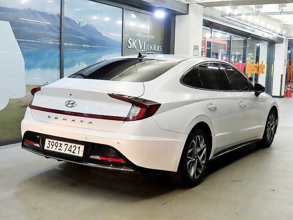 HYUNDAI Sonata - Vista 4