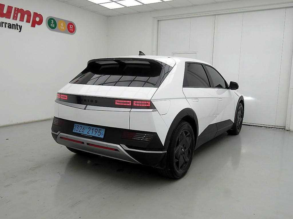 HYUNDAI Ioniq 5 - Vista 4