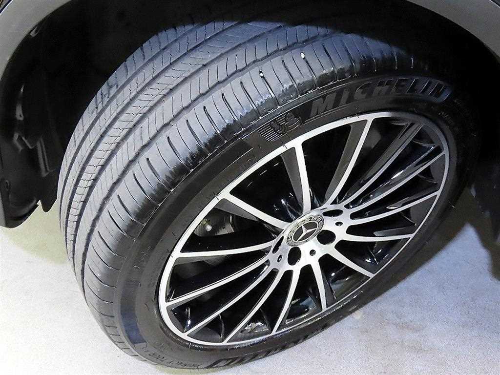 Mercedes Benz GLC Class 2019 Negro - Importación desde Corea - HF Imports Iquique - Foto 20