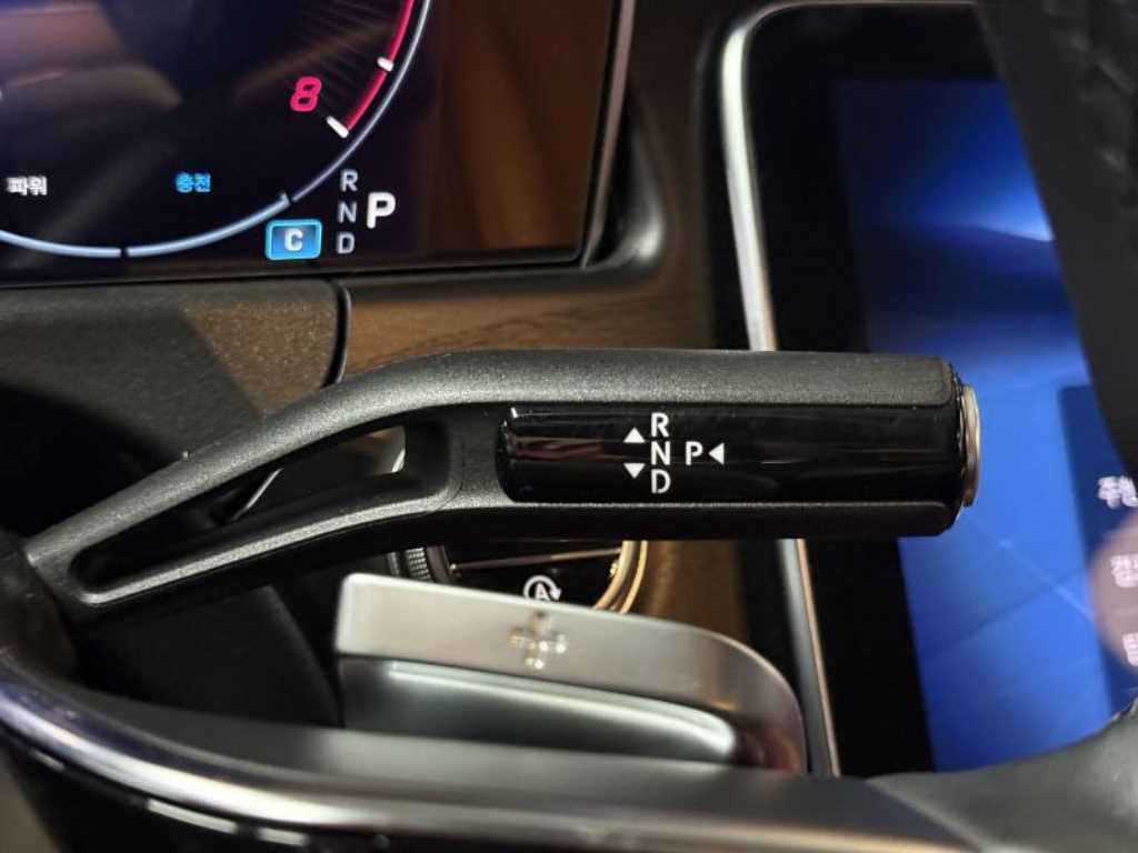 Mercedes Benz E class - Vista 9