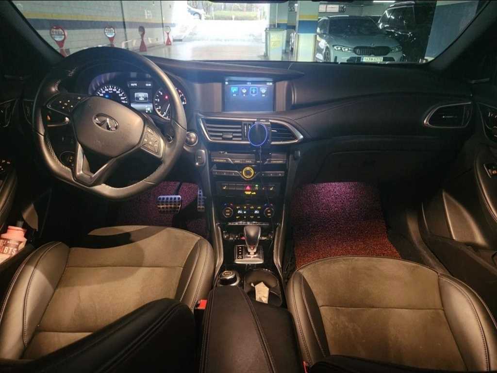 Infiniti Q - Vista 8