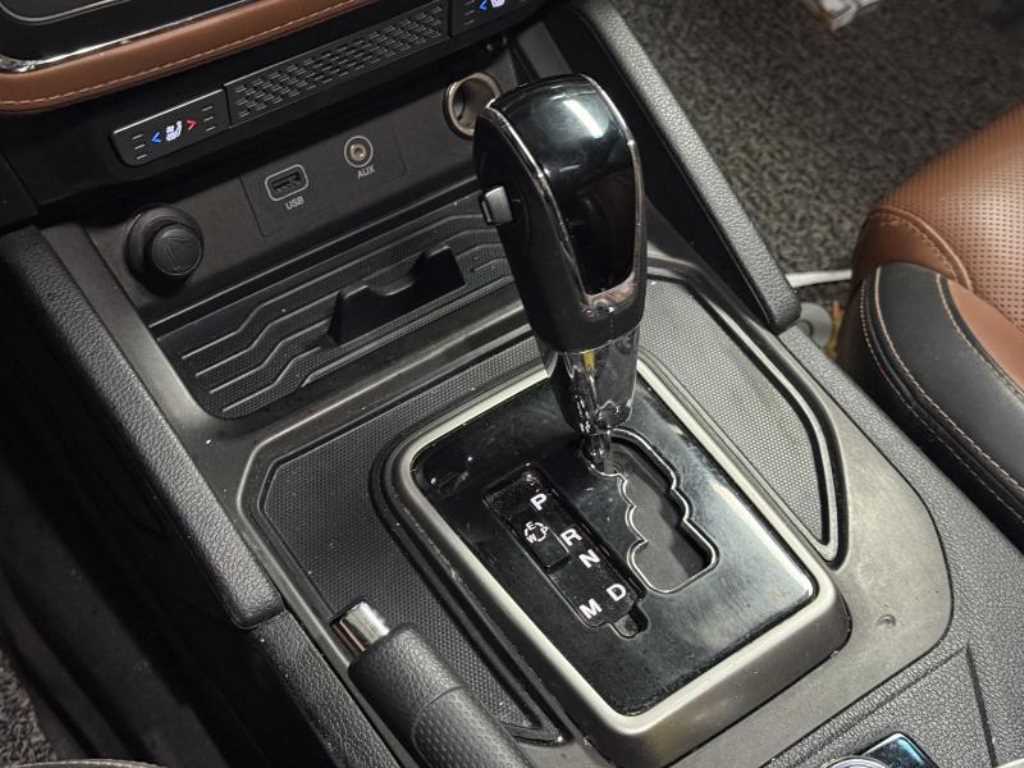 Ssangyong Rexton - Vista 9