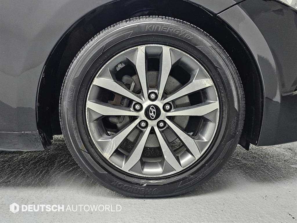 HYUNDAI Grandeur - Vista 5