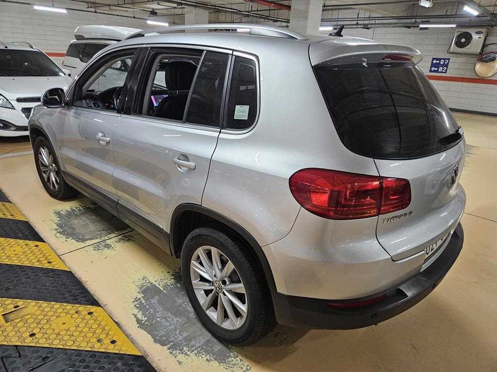 Volkswagen Tiguan - Vista 3