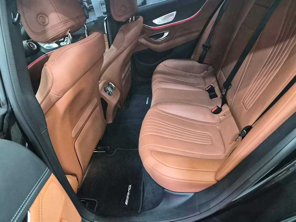 Mercedes Benz CLS Class - Vista 7