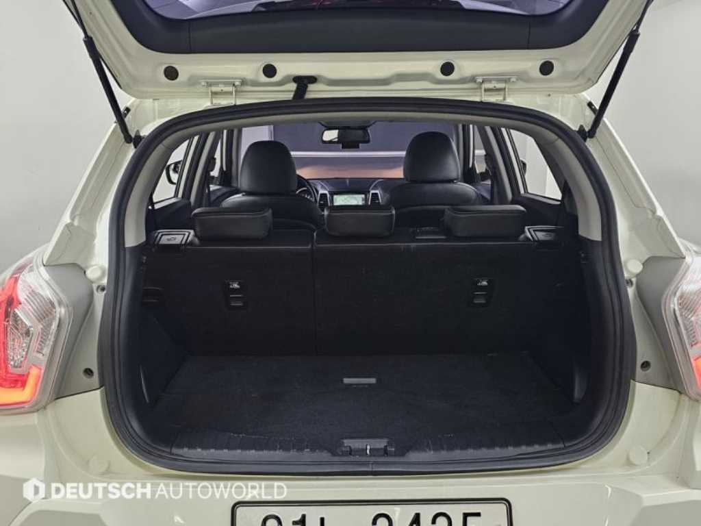 Ssangyong Tivoli 2018 Blanco - Importación desde Corea - HF Imports Iquique - Foto 20