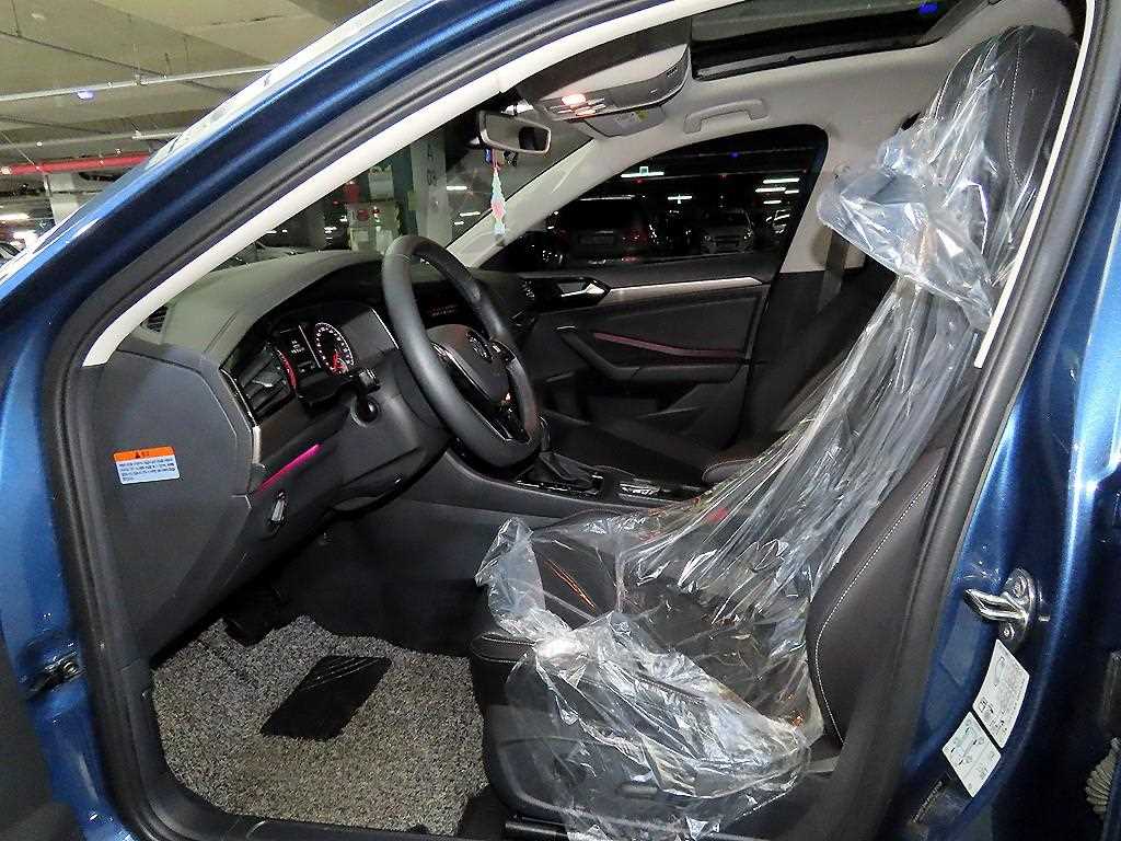 Volkswagen Jetta - Vista 6