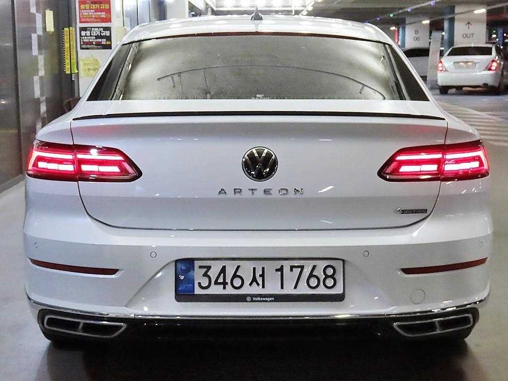 Volkswagen Arteon - Vista 5