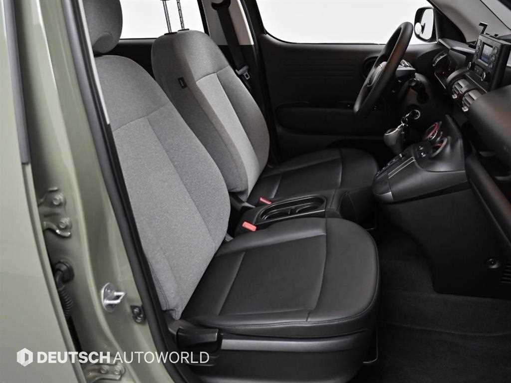 HYUNDAI Casper - Vista 10