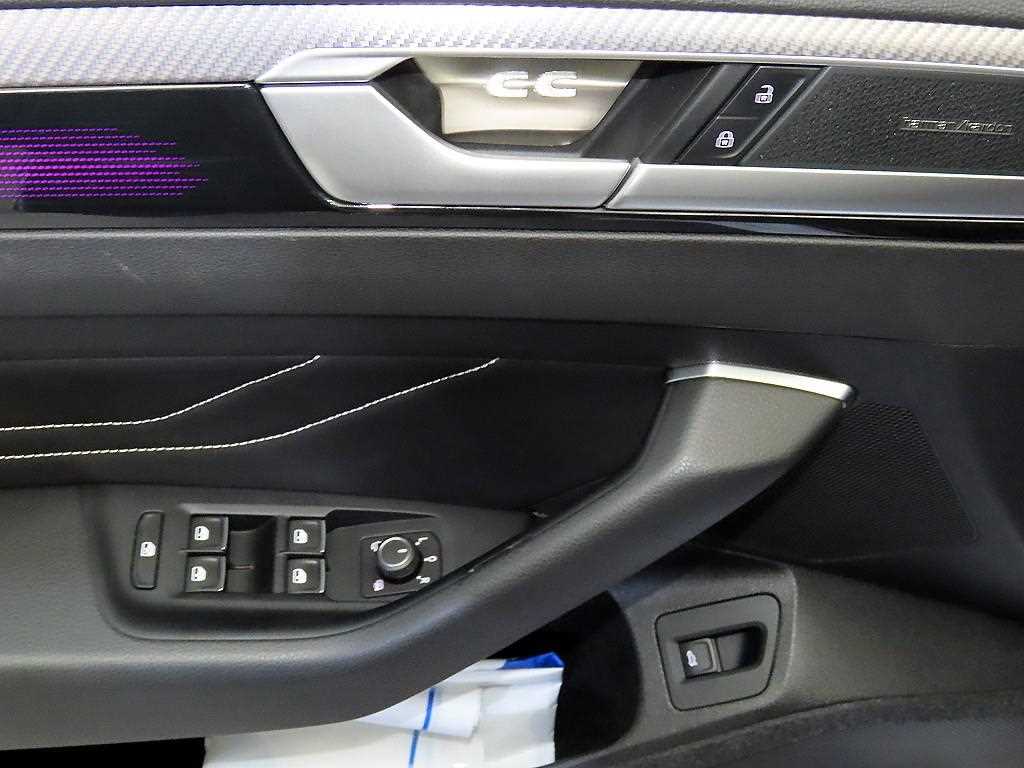 Volkswagen Arteon 2022 Blanco - Importación desde Corea - HF Imports Iquique - Foto 13