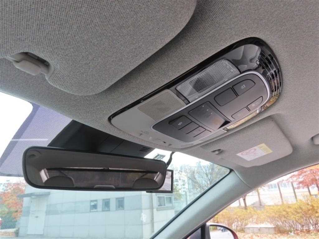 HYUNDAI Sonata - Vista 10