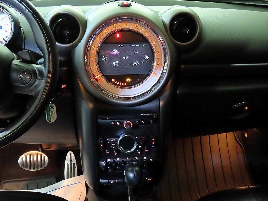 Mini Countryman - Vista 11