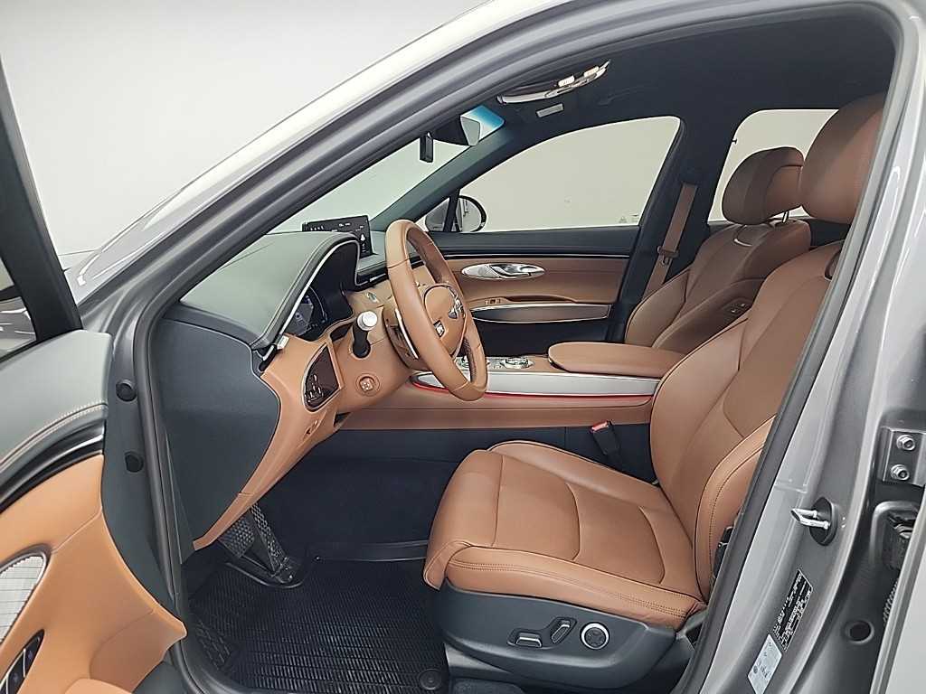 Genesis GV70 - Vista 11