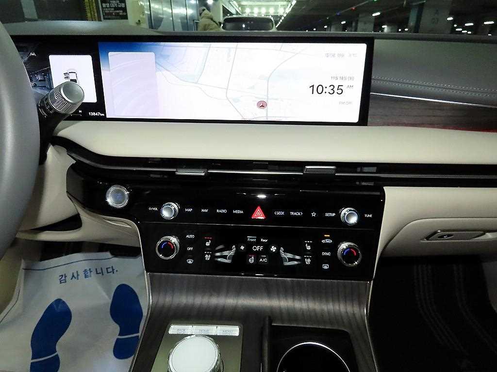 Genesis G80 - Vista 11