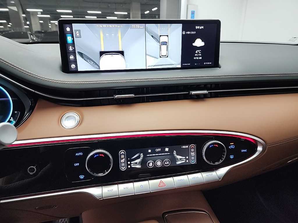 Genesis GV70 - Vista 10