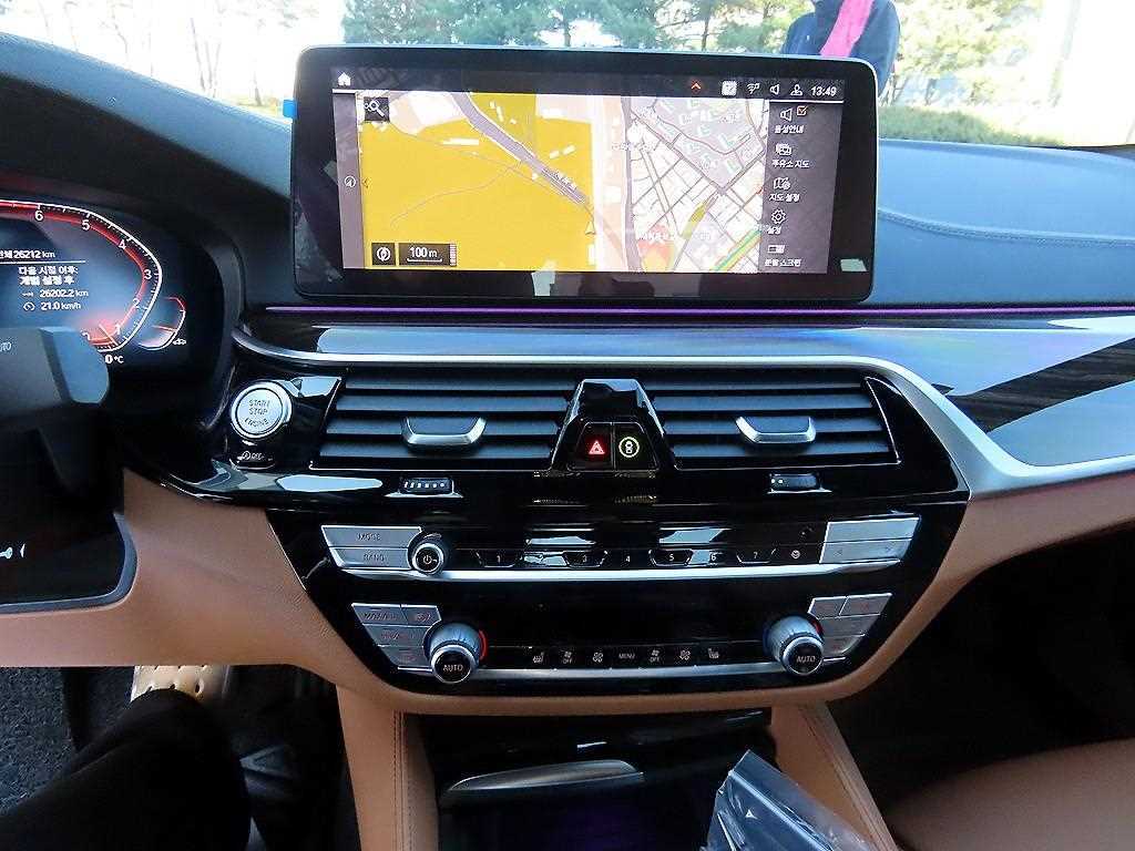 BMW 5 Series 2022 Gris - Importación desde Corea - HF Imports Iquique - Foto 13