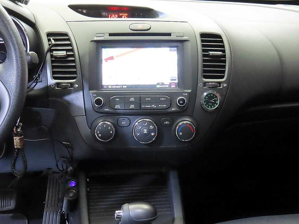 KIA K3 - Vista 11