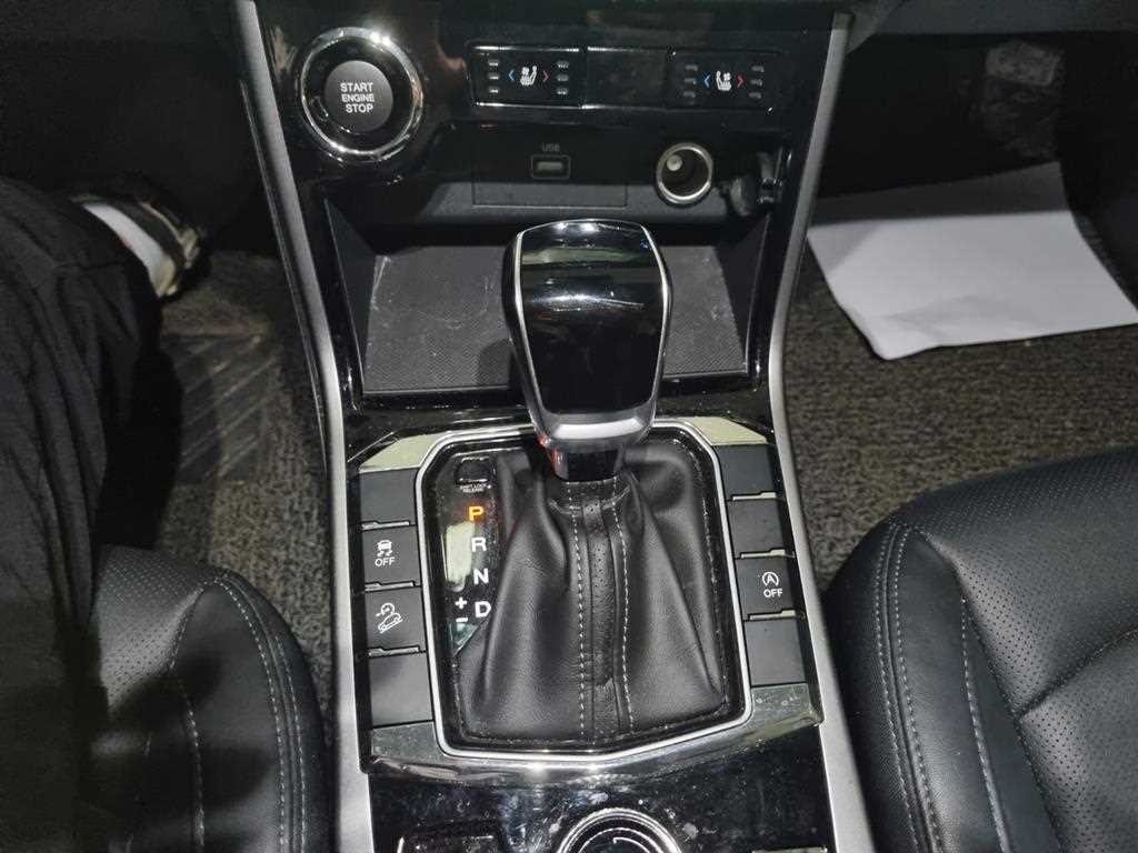 Ssangyong Korando - Vista 9