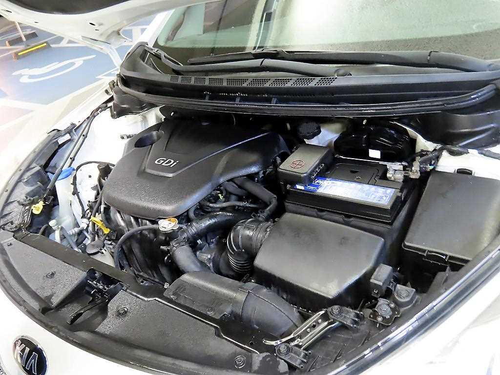 KIA K3 2014 Blanco - Importación desde Corea - HF Imports Iquique - Foto 17