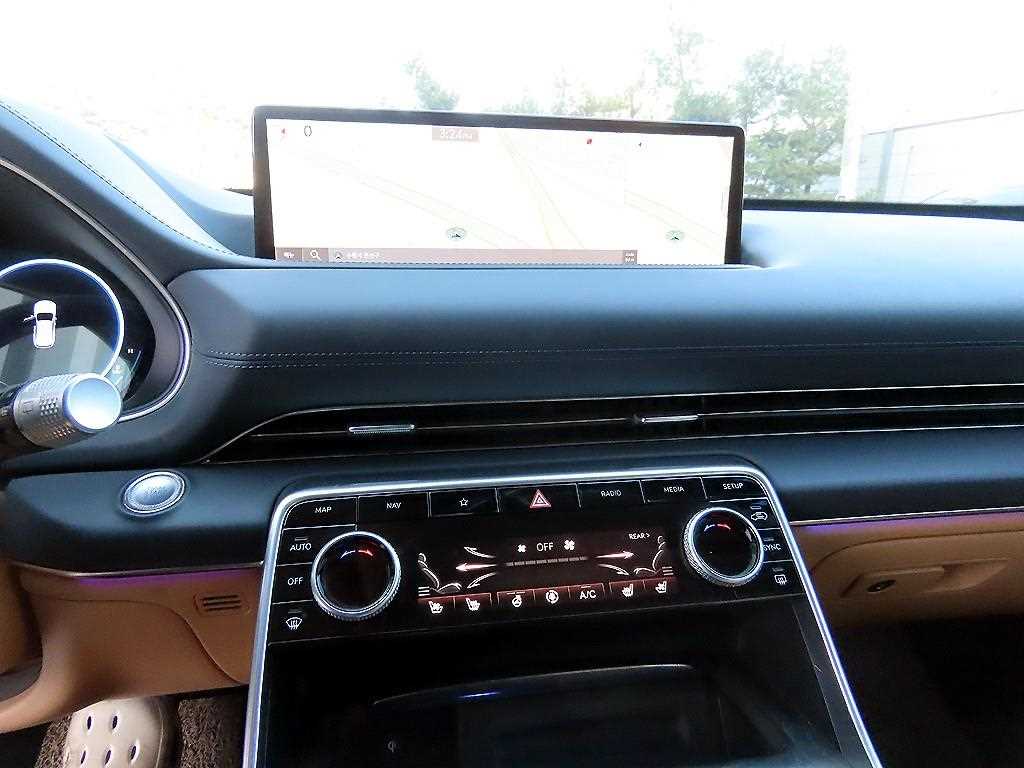 Genesis GV80 - Vista 12