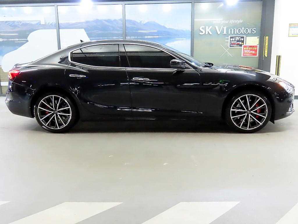 Maserati Ghibli - Vista 3