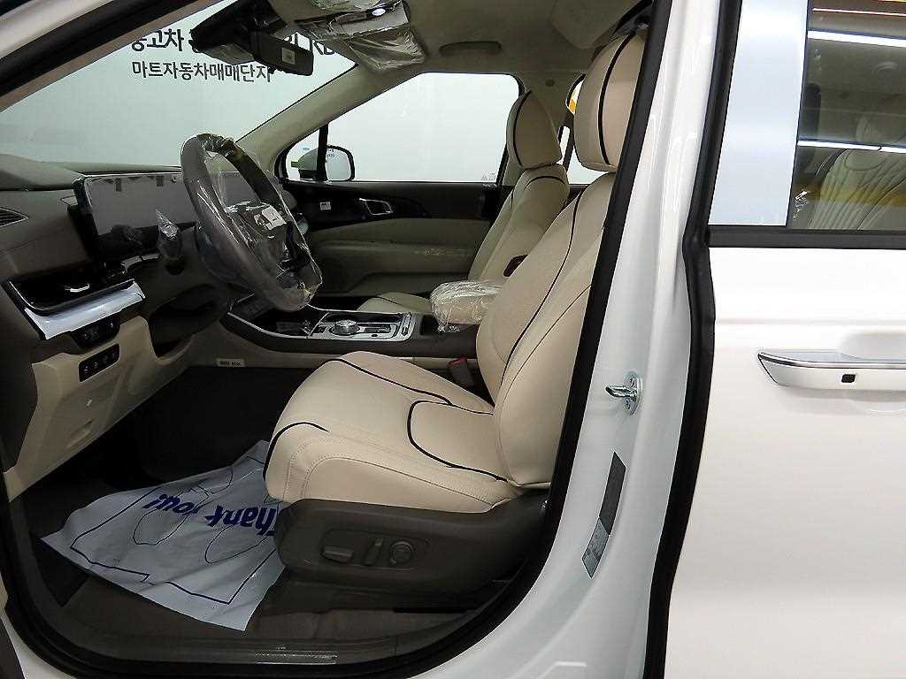 KIA Carnival - Vista 5