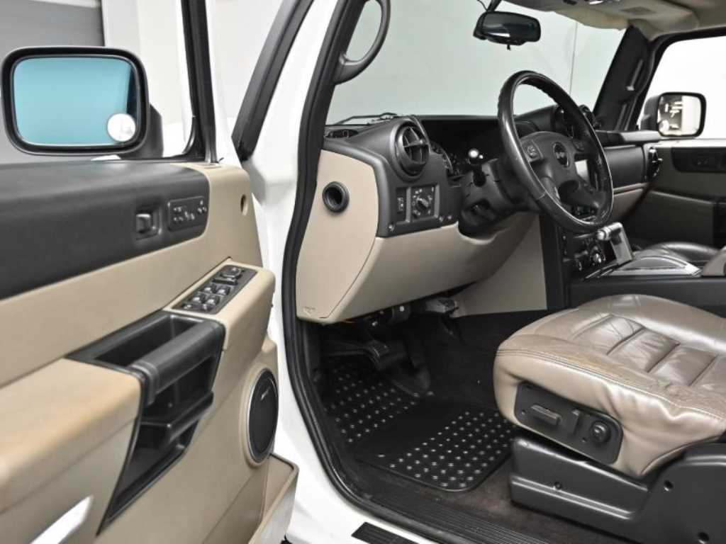 Hummer H2 - Vista 11
