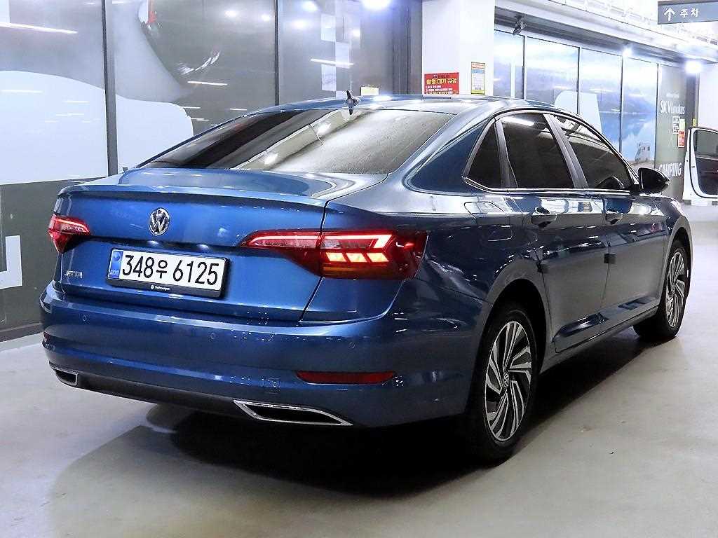 Volkswagen Jetta - Vista 4