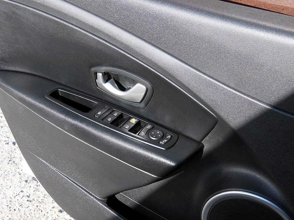 SAMSUNG SM3 - Vista 11