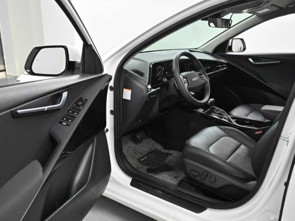 KIA Niro - Vista 11