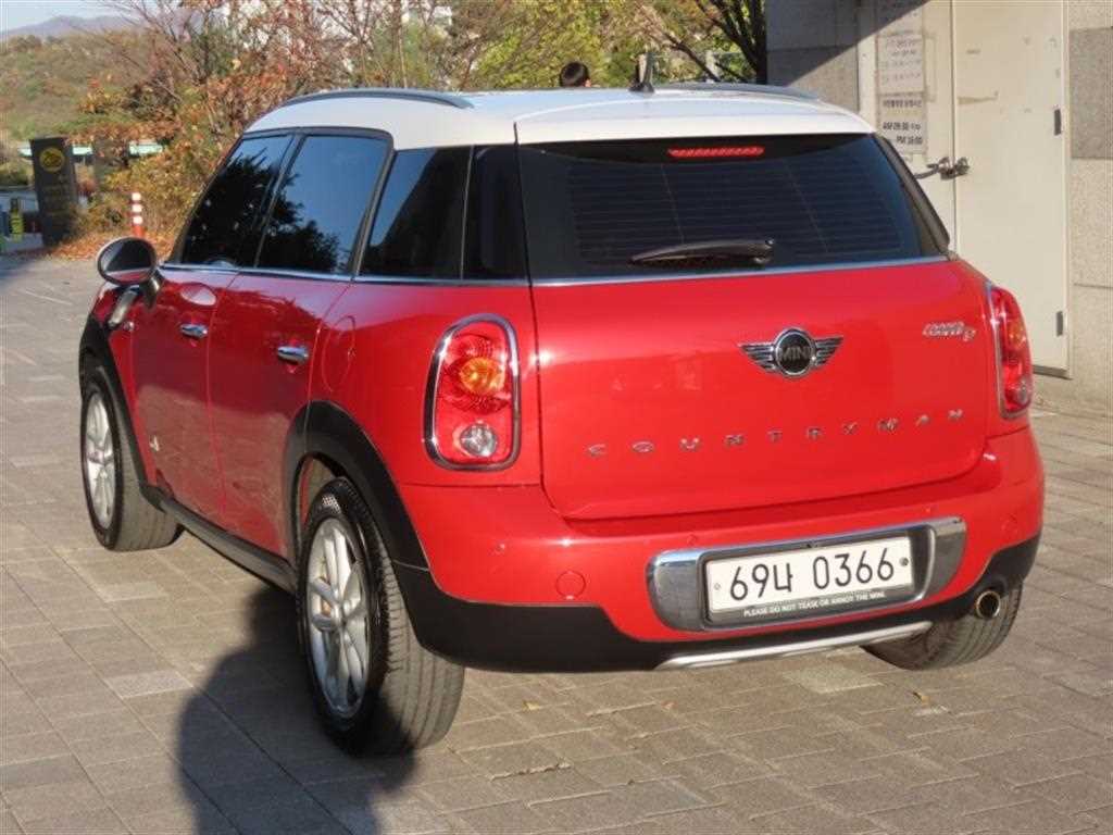 Mini Countryman - Vista 4