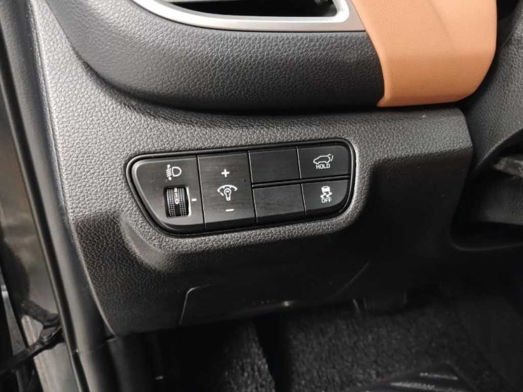 KIA Seltos - Vista 12