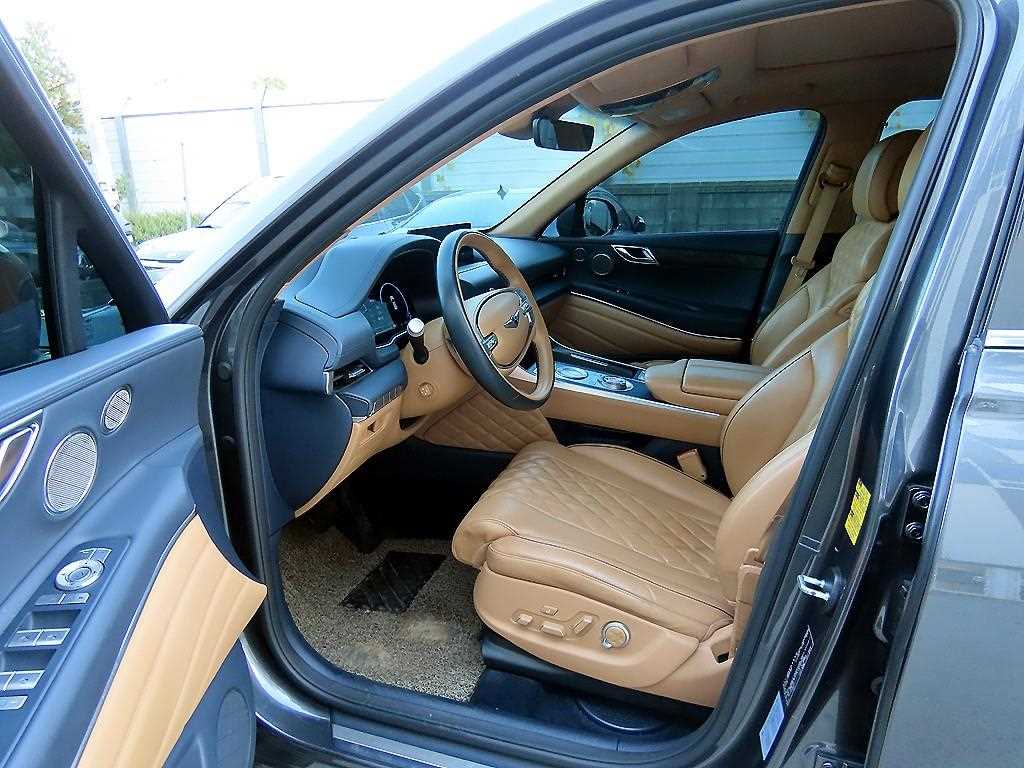 Genesis GV80 - Vista 5