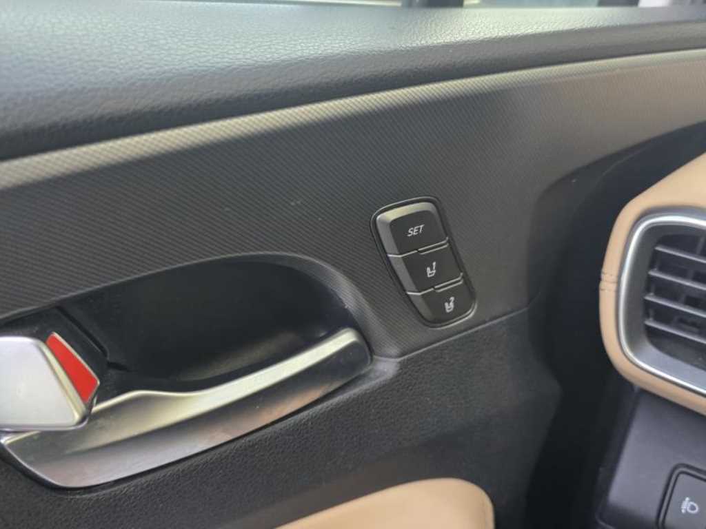 HYUNDAI Santa Fe - Vista 8