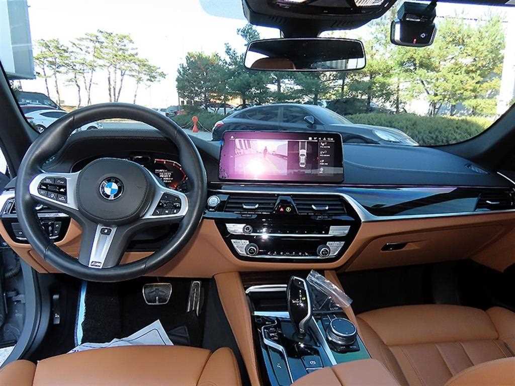 BMW 5 Series - Vista 7