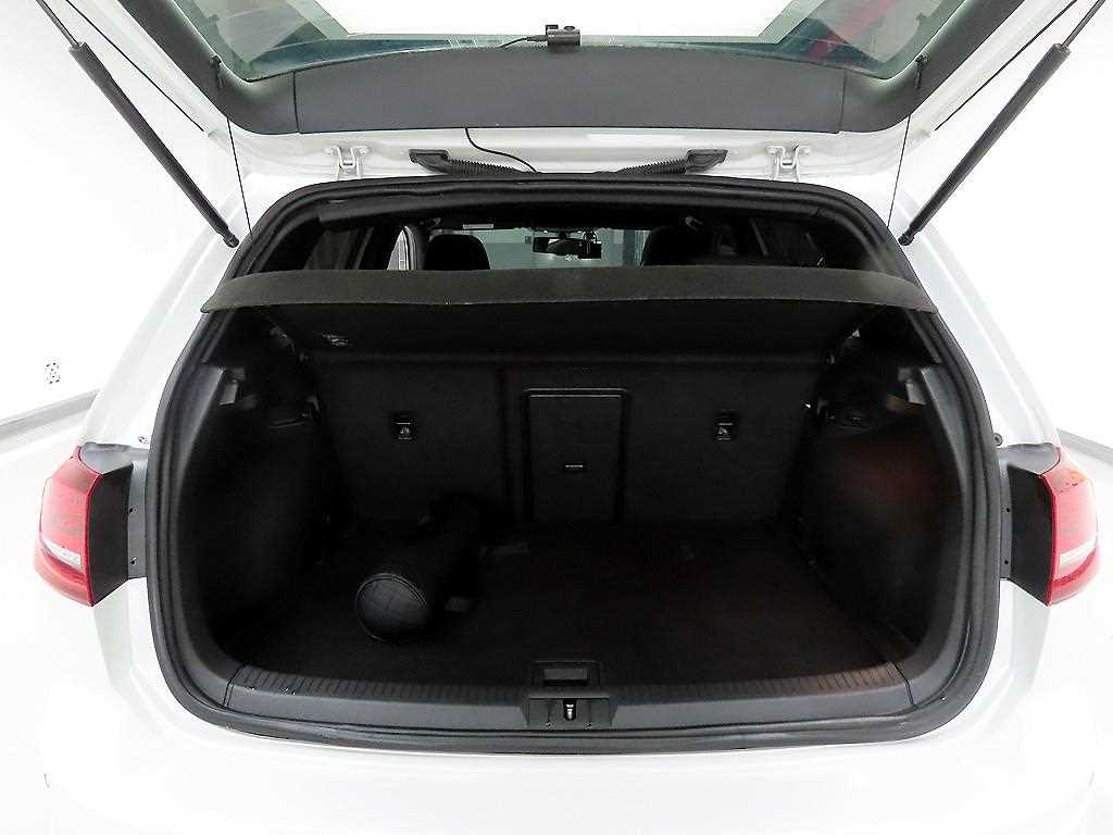 Volkswagen Golf - Vista 5