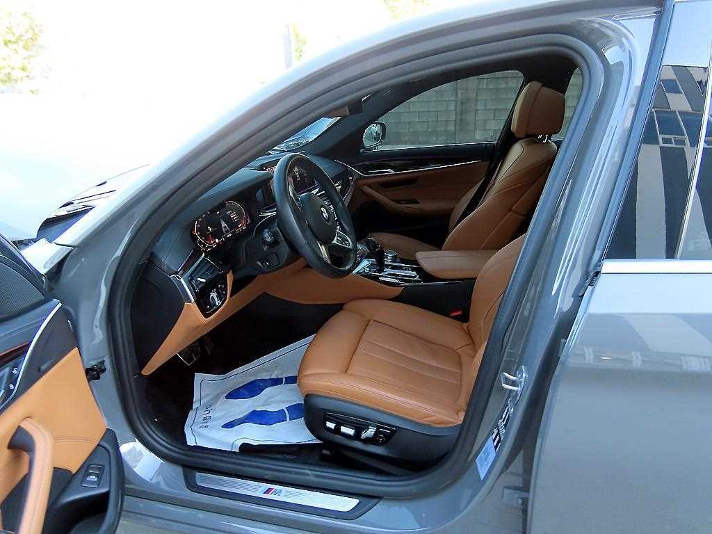 BMW 5 Series - Vista 5