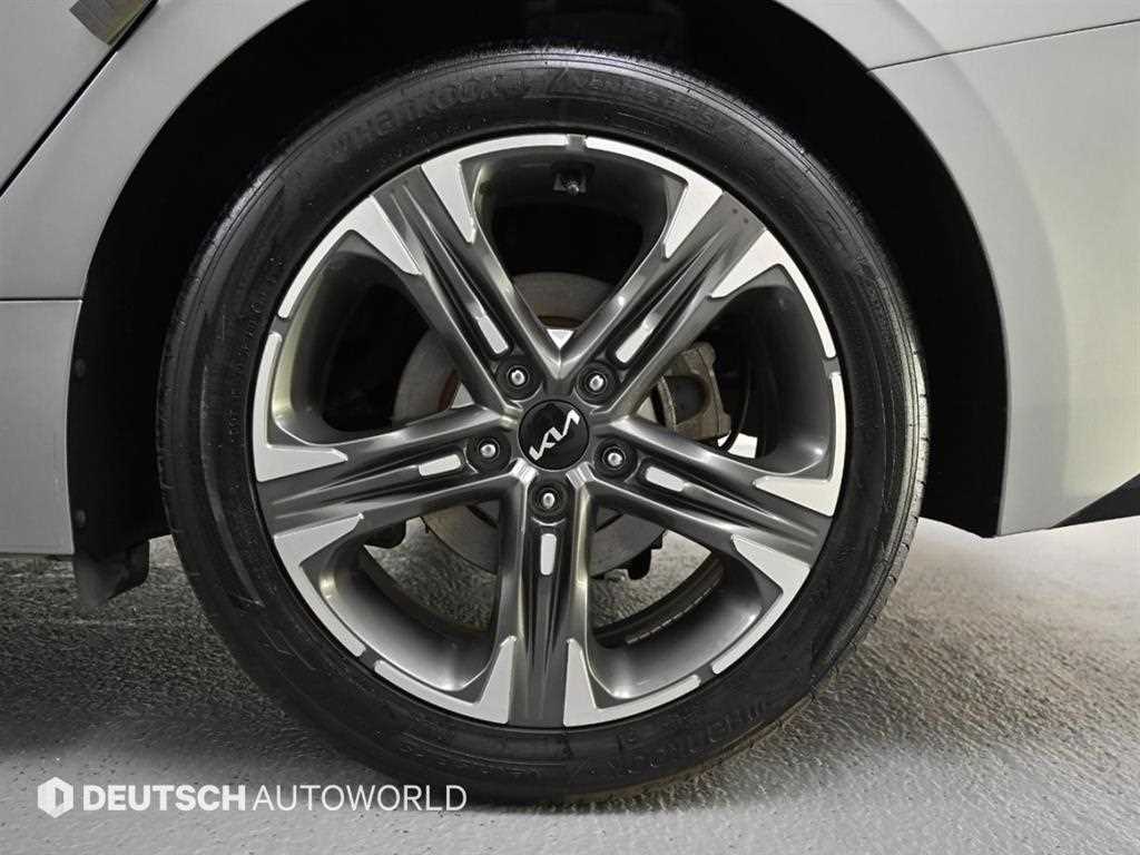 KIA K5 - Vista 5