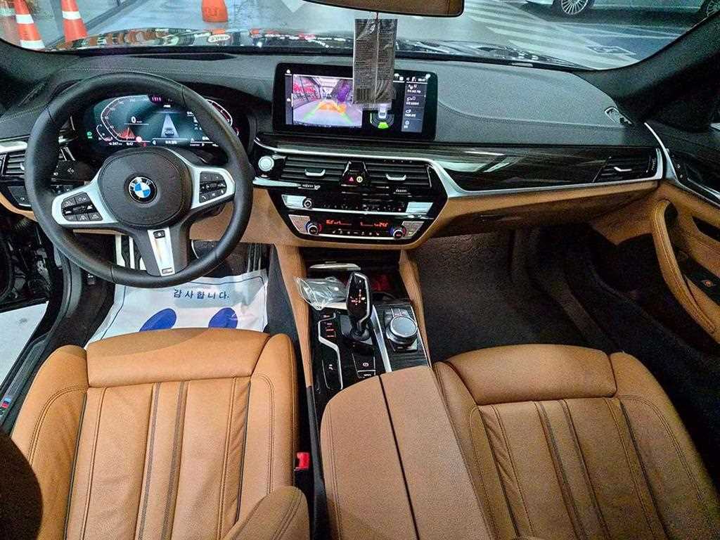 BMW 5 Series - Vista 8
